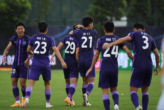 乌拉圭名宿：C罗会在美加墨拿到不少点球 就像2022年梅西那样